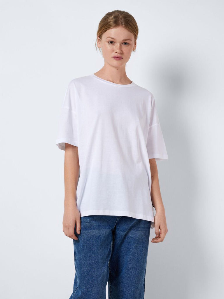 t-shirt-femme-oversized-classic-NOISY-MAY-DM2-SHOP-01