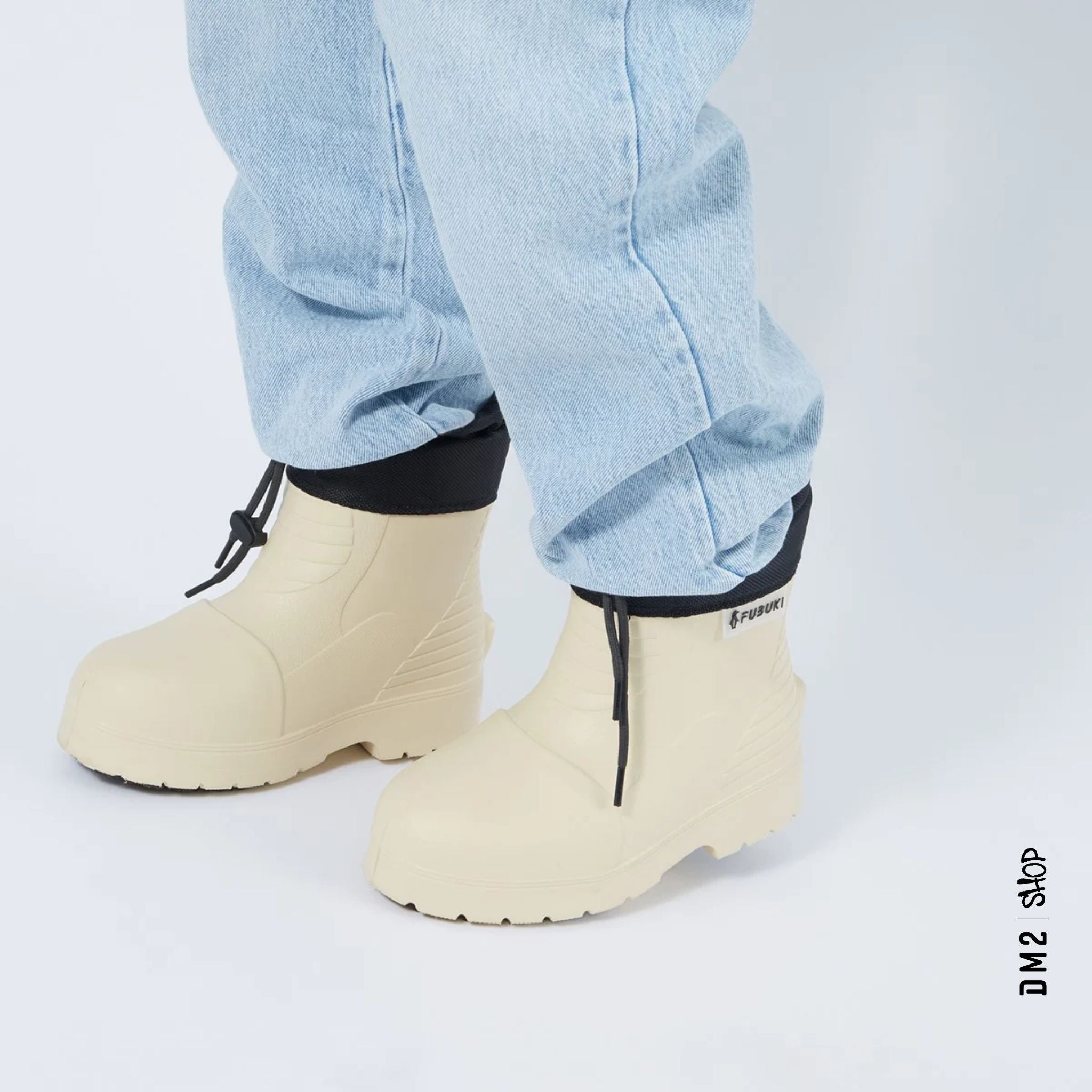 BOTTILLONS ISOLÉS UNISEXE NISEKO LOW 3.0 JAUNE, FUBUKI