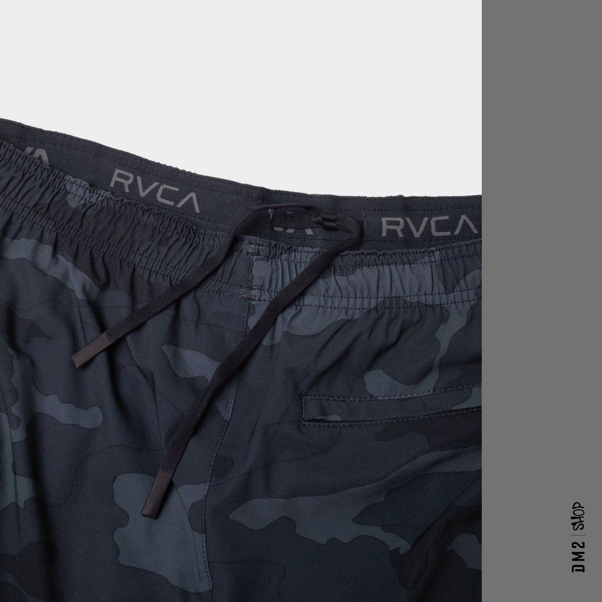 SHORT YOGGER 17'' CAMO RVCA