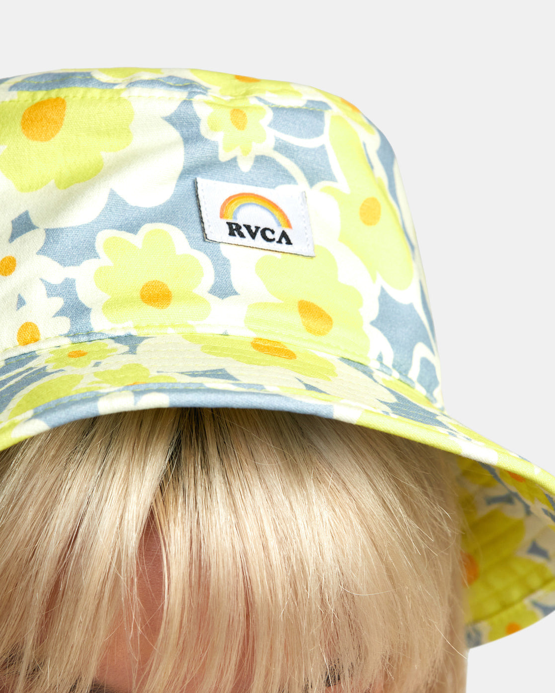 BUCKET-HAT-FOREVER-FEMME-RVCA-DM2-SHOP-02