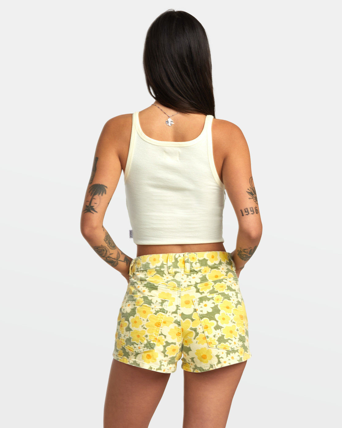 SHORT-FEMME-BELLE-CORD-RVCA-FLOWERS-DM2-SHOP-AVJNS00186-02