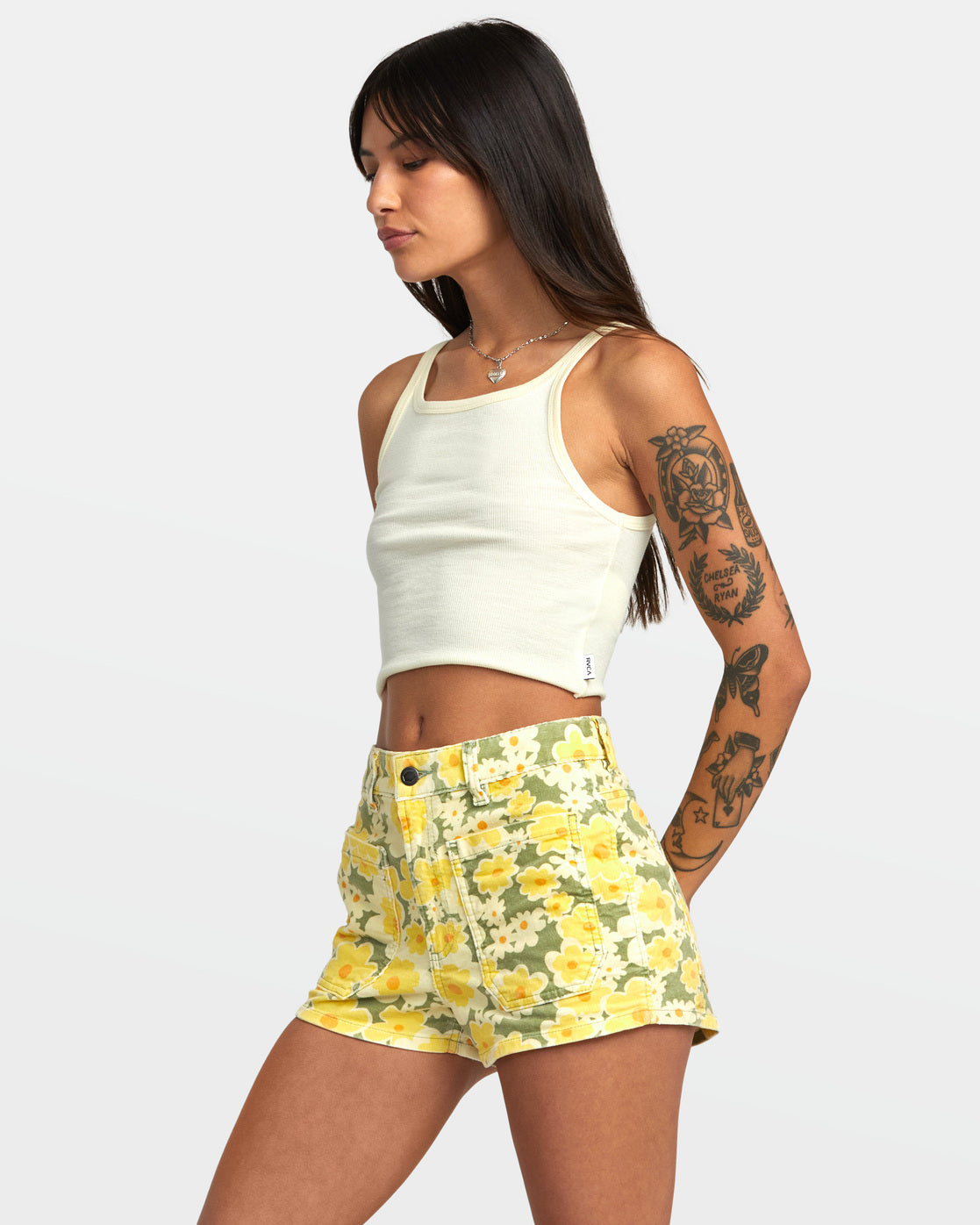 SHORT-FEMME-BELLE-CORD-RVCA-FLOWERS-DM2-SHOP-AVJNS00186-03